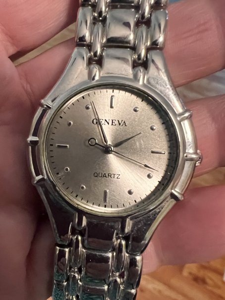 Geneva men’s quartz watch